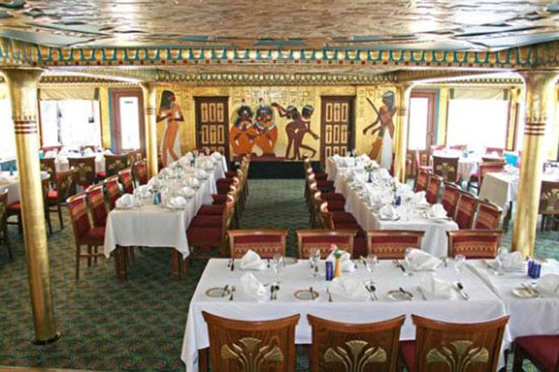 نايل كريستال