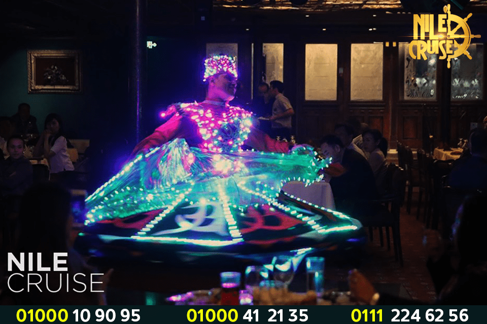 عروض البواخر النيلية المتحركة بالقاهرة